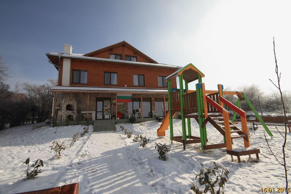 Yan Bibiyan Guest House Negushevo Экстерьер фото